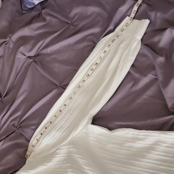 V-Neck Blouse, 2X, white, p2p 22,NWOT - Picture 9 of 9